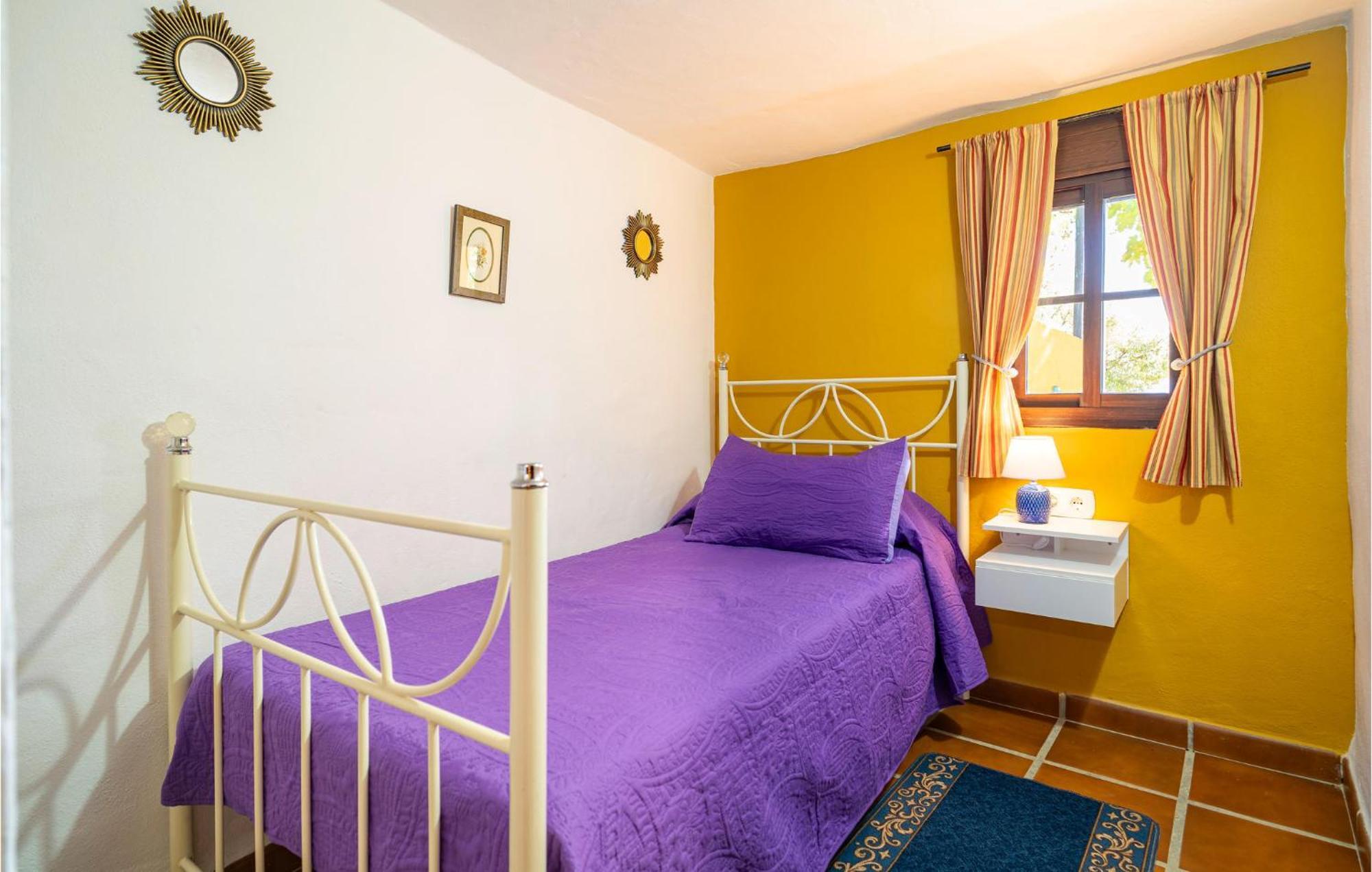 Amazing Cottage In Algatocin With Kitchen Dış mekan fotoğraf
