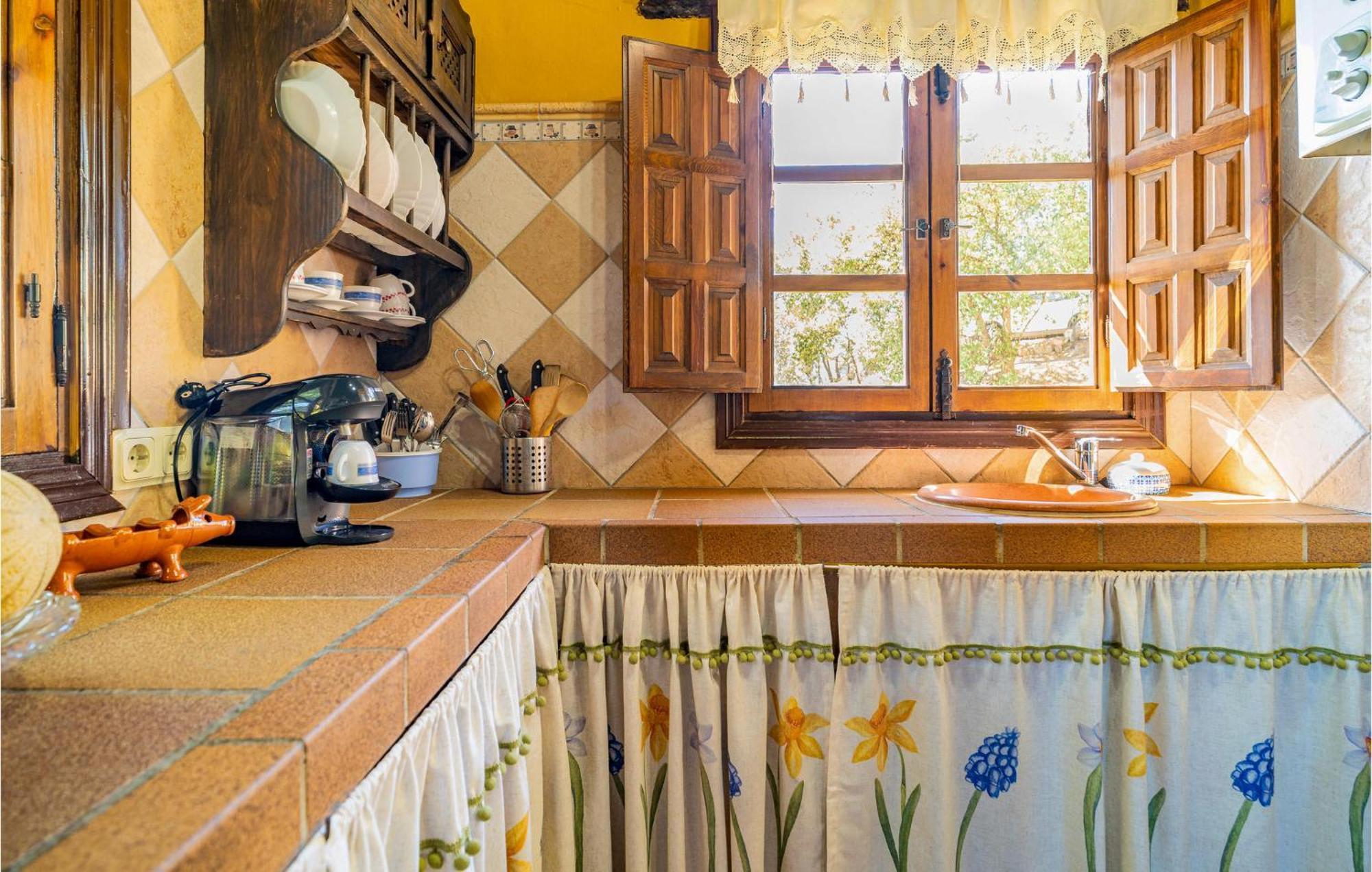 Amazing Cottage In Algatocin With Kitchen Dış mekan fotoğraf